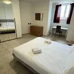 아파트 Seahouse Quadrilocale Fronte Mare 알라시오
