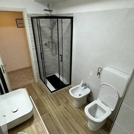Seahouse Quadrilocale Fronte Mare Lejlighed *