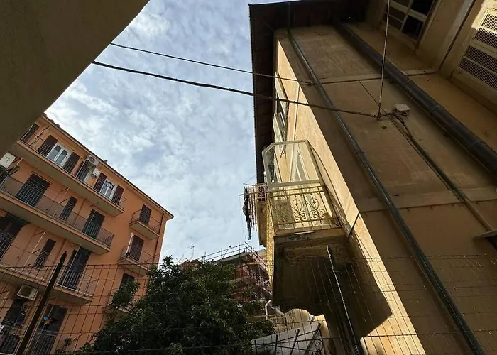 Seahouse Quadrilocale Fronte Mare * Alassio