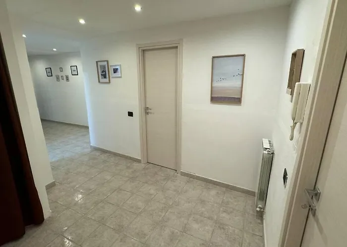 Seahouse Quadrilocale Fronte Mare Apartment *